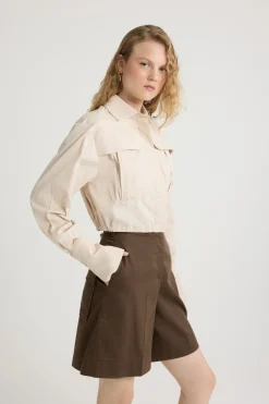 Cropped safari shirt in organic cotton poplin