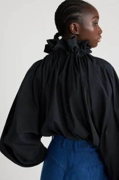 Drawstring collar top in organic cotton