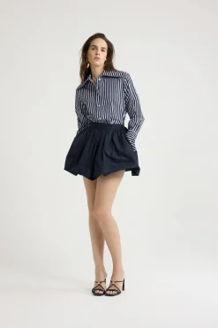 Fitted shirt in printed organic cotton poplin
