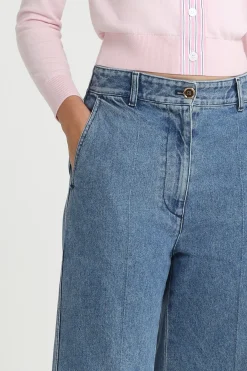 Iconic trousers in cotton denim