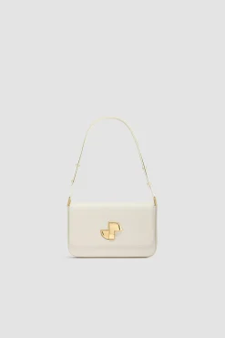 Le Classic Lock bag in leather