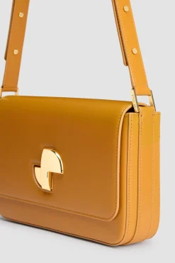 Le Classic Lock bag in leather