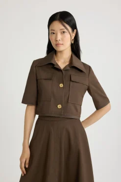 Short-sleeved cropped jacket in organic cotton gabardine
