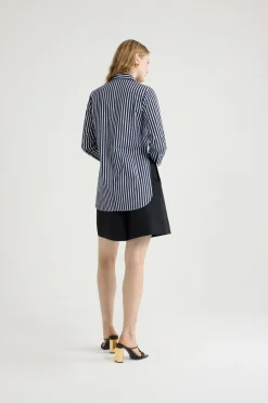 Tailored shirt in printed organic cotton poplin